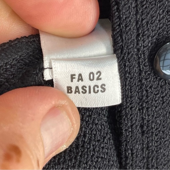 St John Basics 14  Black Santana Knit Button Front Jacket Made In The USA - Picture 7 of 8